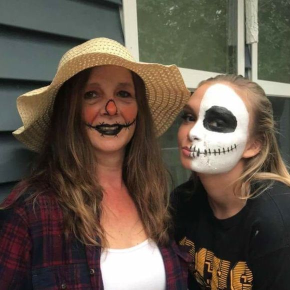 Meet your Posher, Lisa - Picture 1 of 1